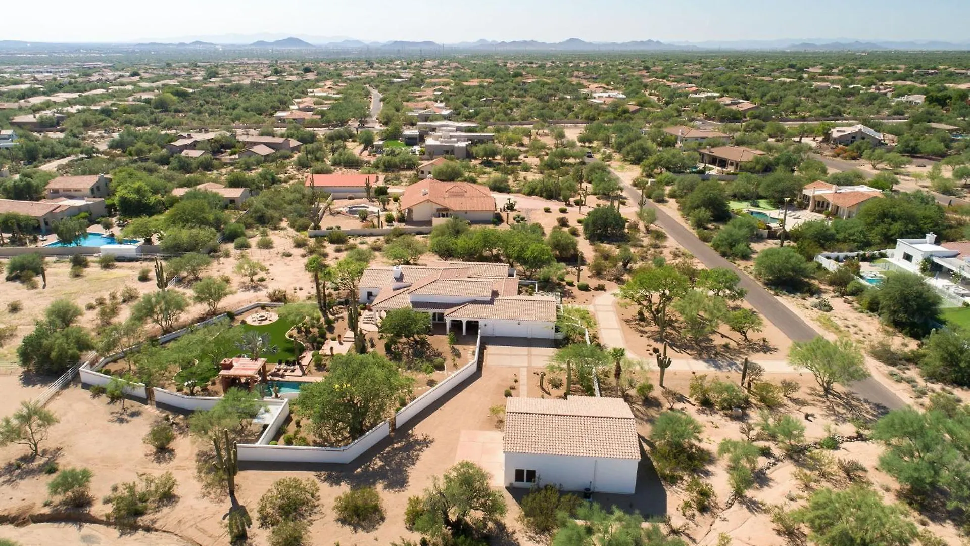 Rancho Relaxo By Paseohomesaz With Pool, Spa And Separate Casita Scottsdale