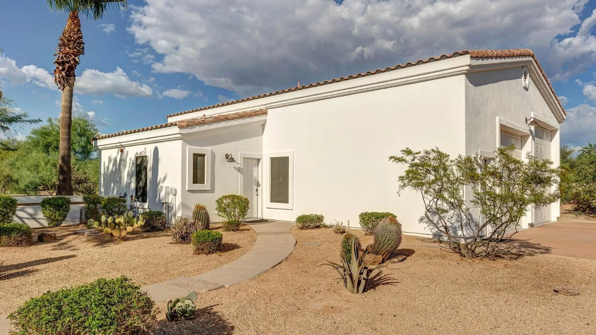 Rancho Relaxo By Paseohomesaz With Pool, Spa And Separate Casita Scottsdale